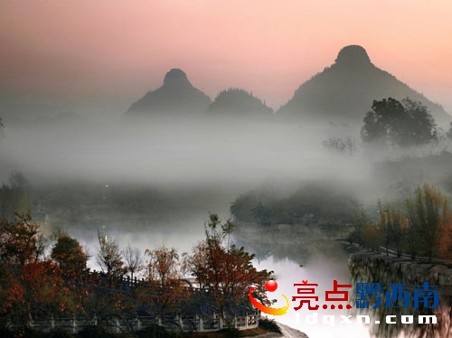 雙乳峰晨景0.jpg