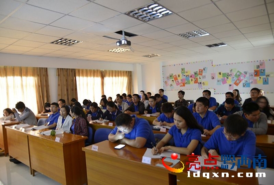 Ӗ(xn)<a href=http://www.v15510.com/ target=_blank class=infotextkey>ǭ</a>20142x{(dio)W(xu)T.jpg