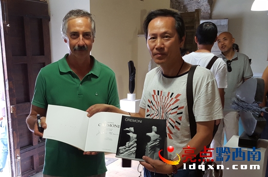 曹智勇和意大利卡拉拉美術(shù)學院石雕專業(yè)教授~佛郎切斯科·克來莫....jpg