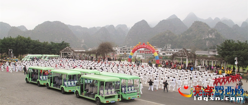 展示舞場(chǎng)一角.jpg