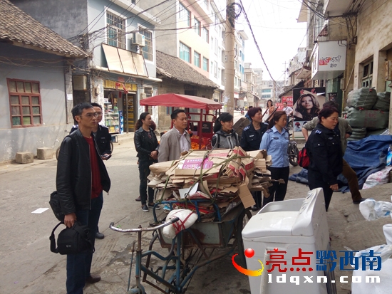 圖為綜合治理現(xiàn)場。.jpg