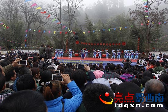 文藝演出現(xiàn)場.JPG