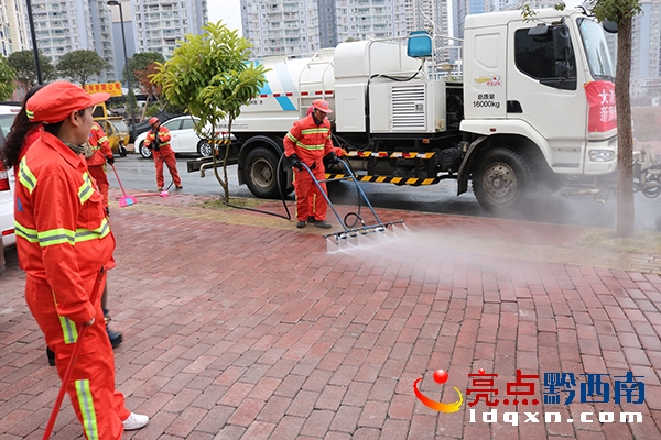 清潔工打掃街道3.jpg
